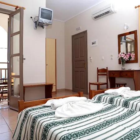 Enjoy Aparthotel Kamári